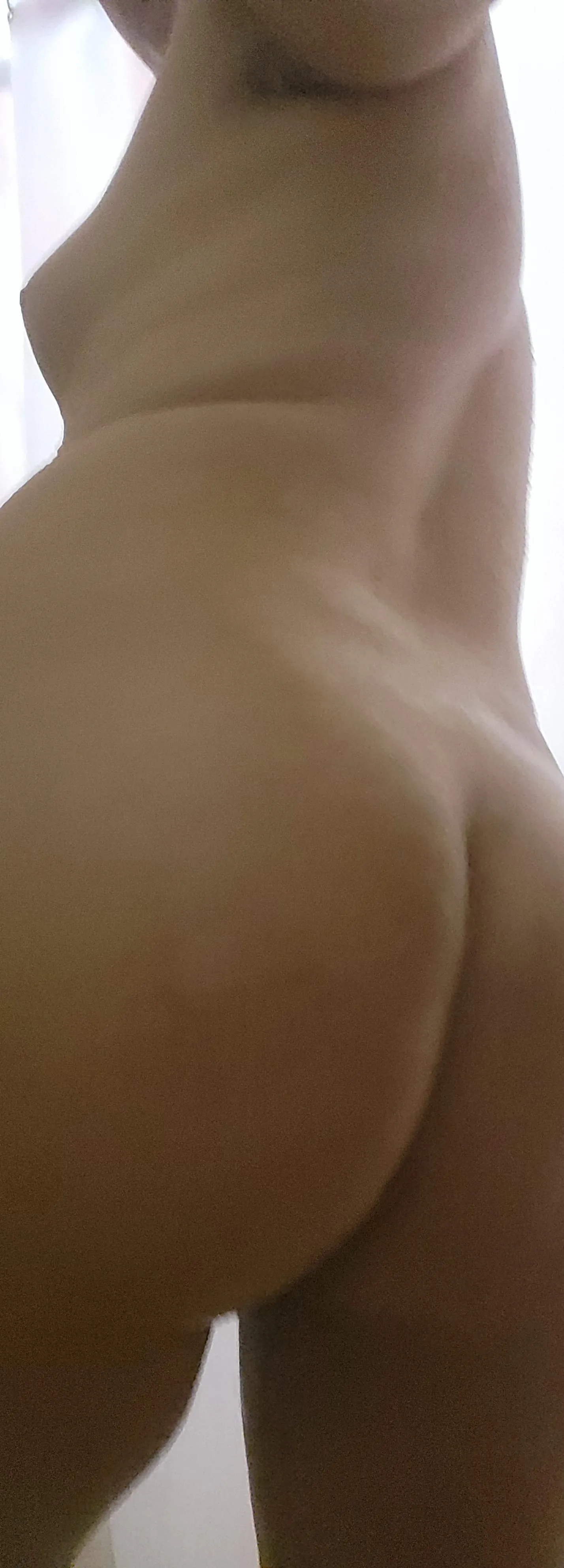 looking for a chair to sit to play warhammer (f)