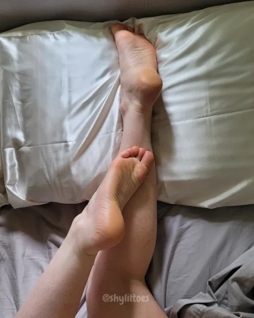 Toes, soles, and heels... what more could you ask for?