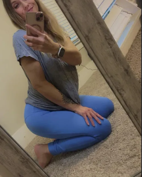 Up for a quickie on the gym's restroom?