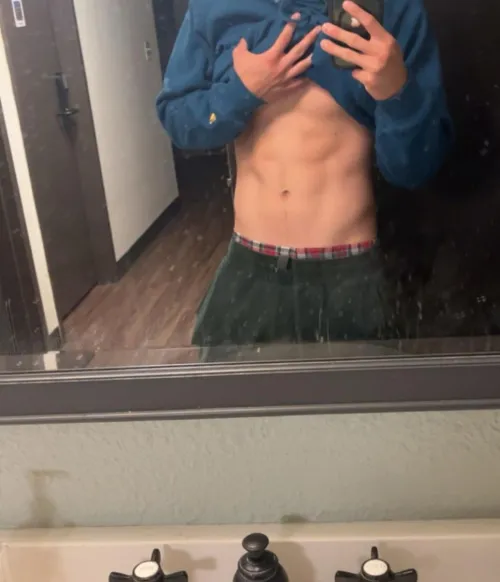 18 [M4F] #SanDiego looking for dirty sluts