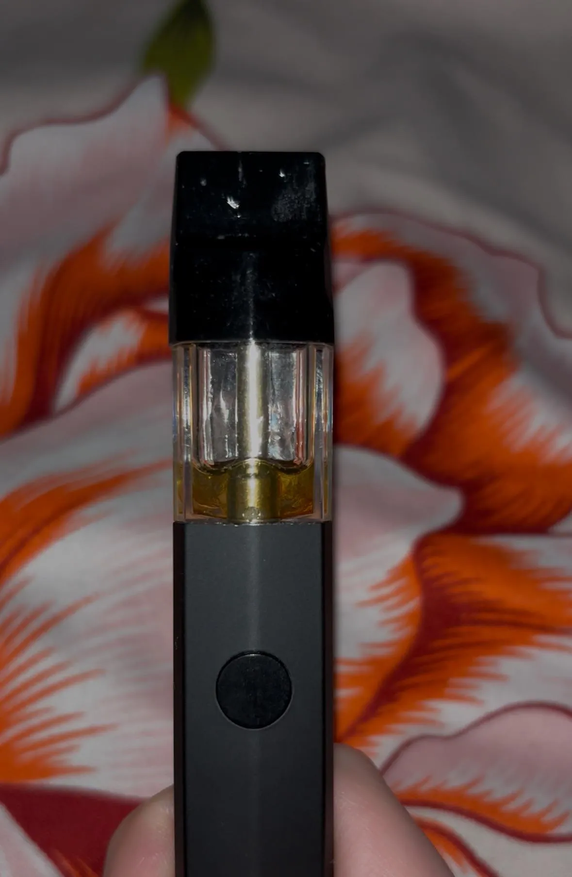 Asked a friend for his nearly empty HHC dispo, ended up creating a THC-ish vape. 