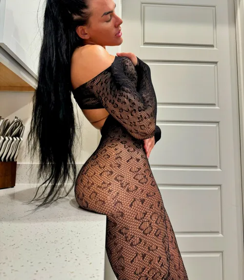 Do you like fit women? 