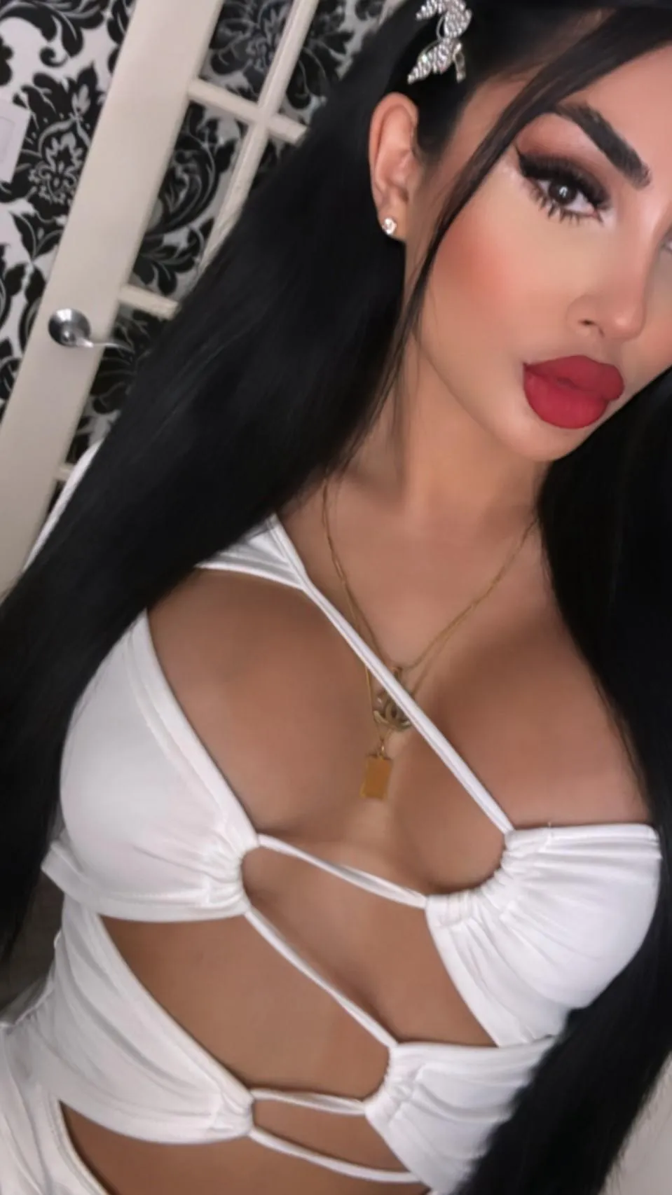 If I sent you this and asked you to hang out, would you?