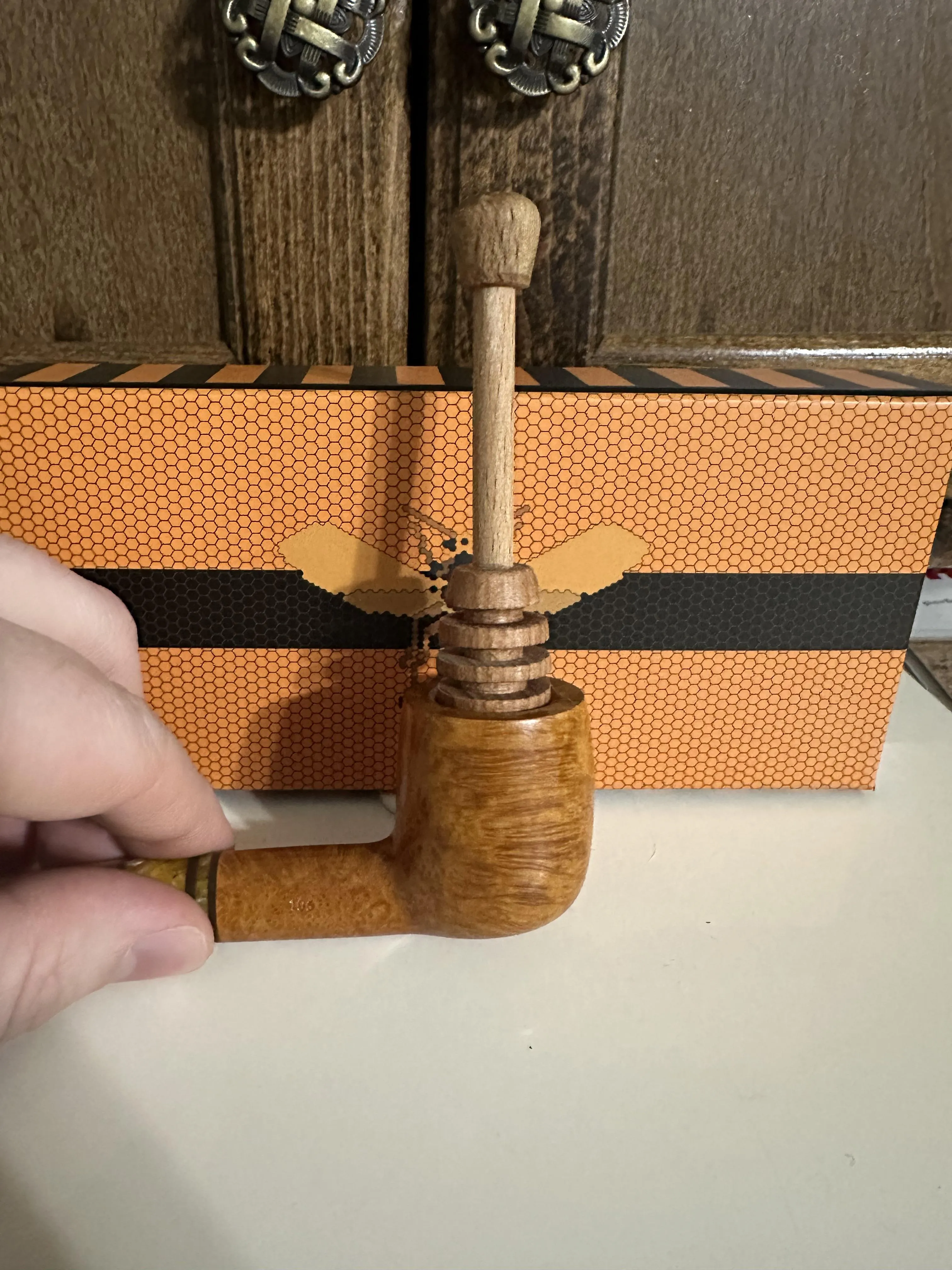 Just got a Miele 106. Are you supposed to tamp with the handle end?