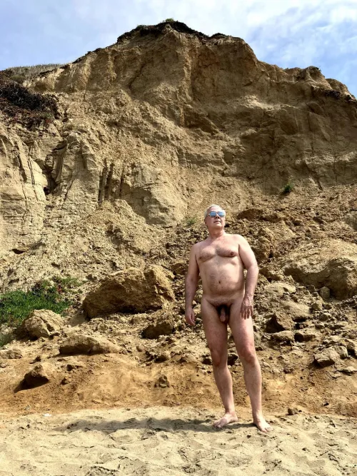 Prefer the outdoors clothes-free