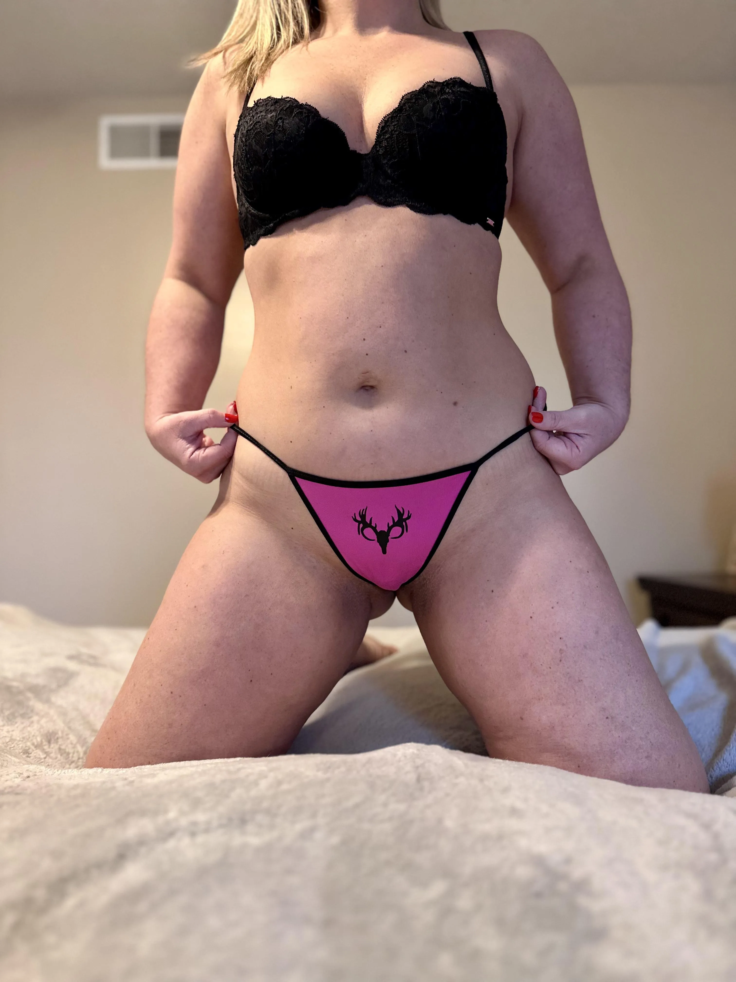 Verified MILF ready for the weekend