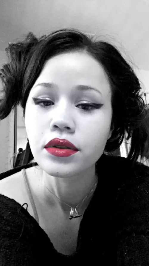 Close up beautiful Yhivi...