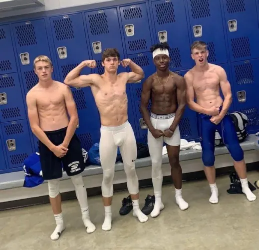 Flexin silly in the varsity lockerroom