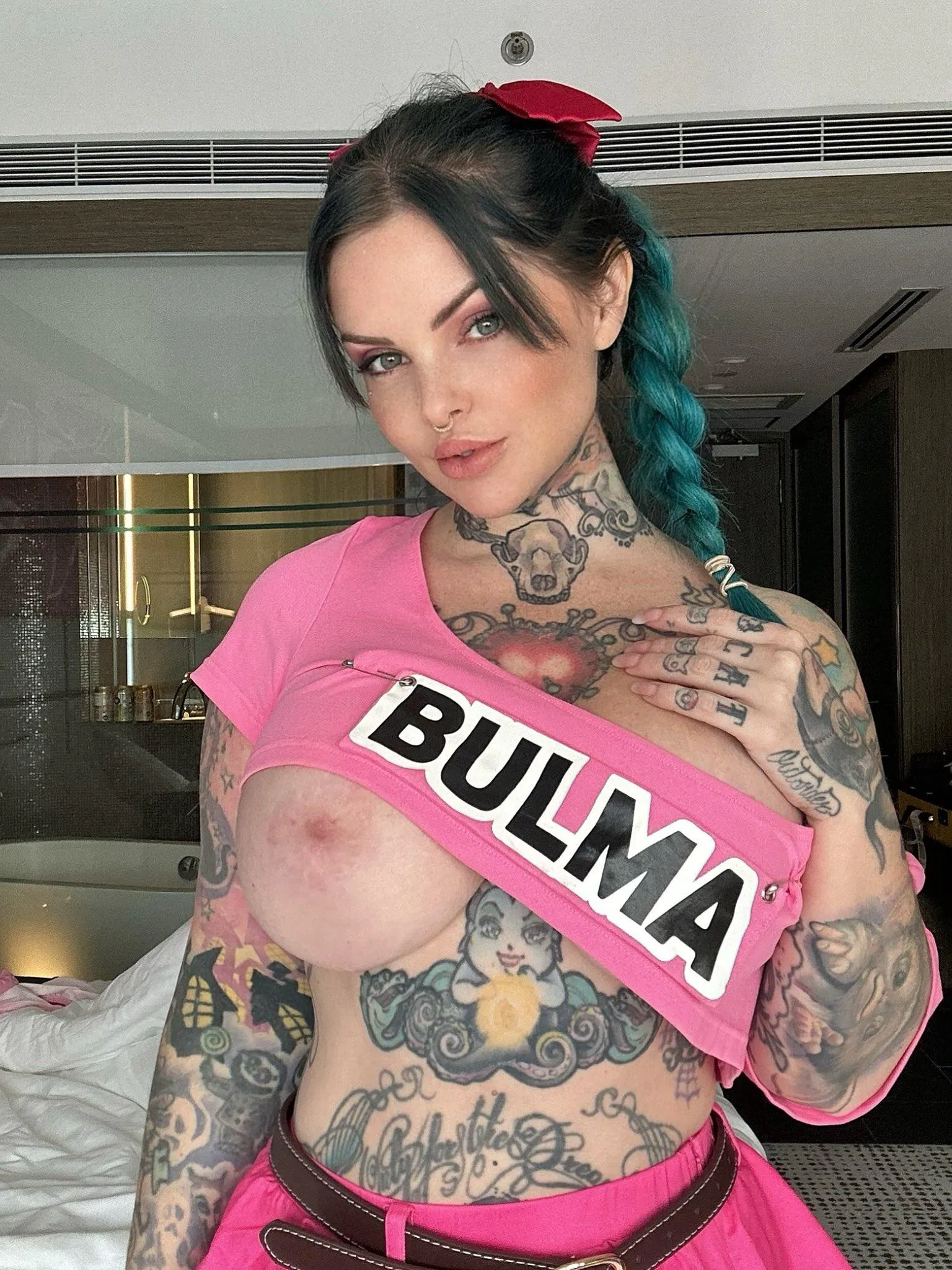 Hottest woman on earth! 