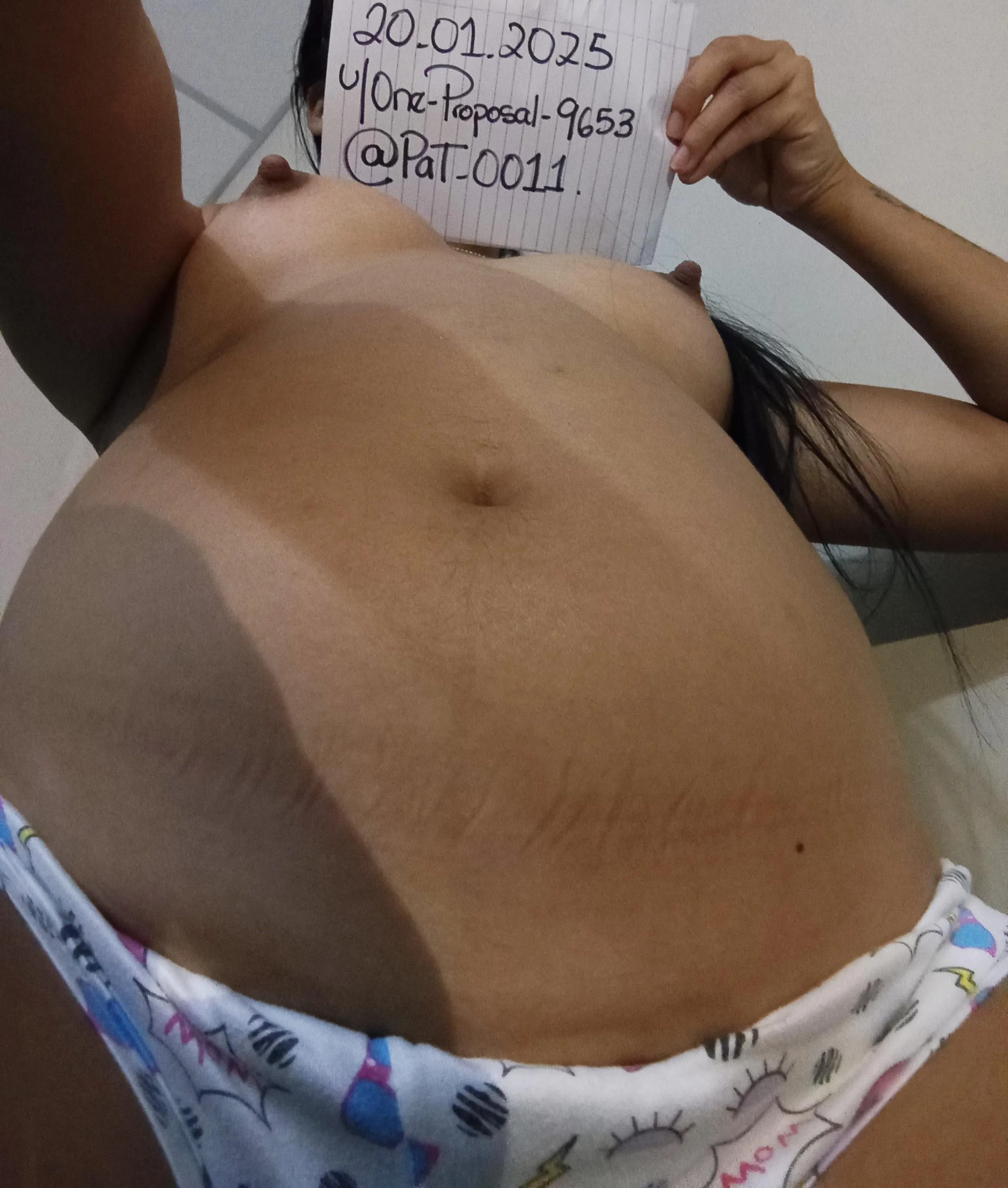 I'm waiting for a good daddy to take care of me