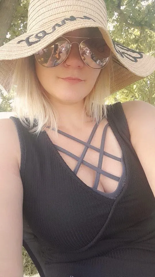 My hot body is waiting for you baby!