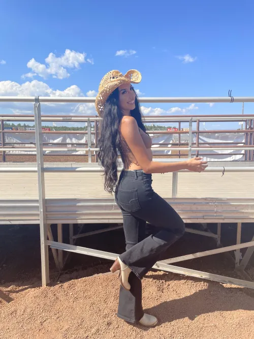 Take me to the rodeo;)