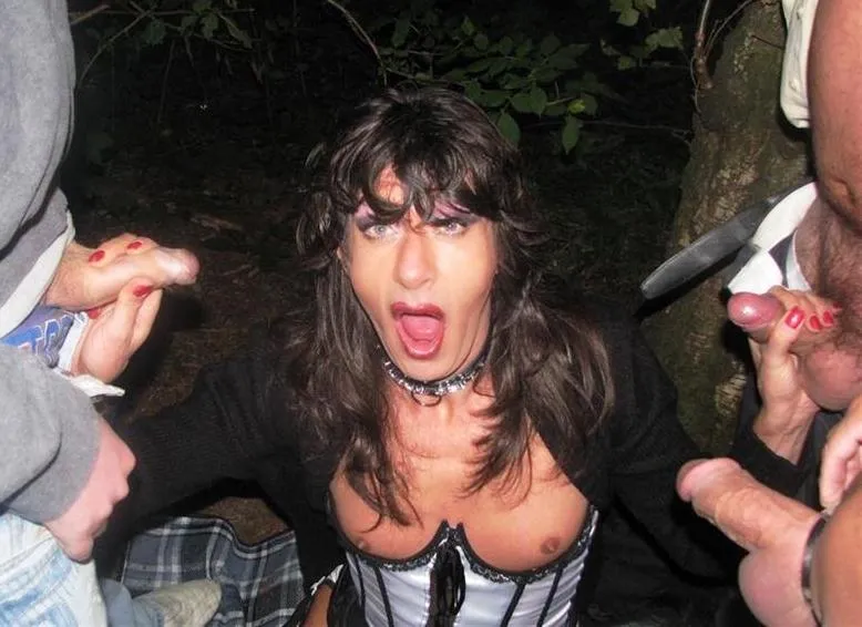 Tiffany in London UK has served 100's of strangers , outside , dogging