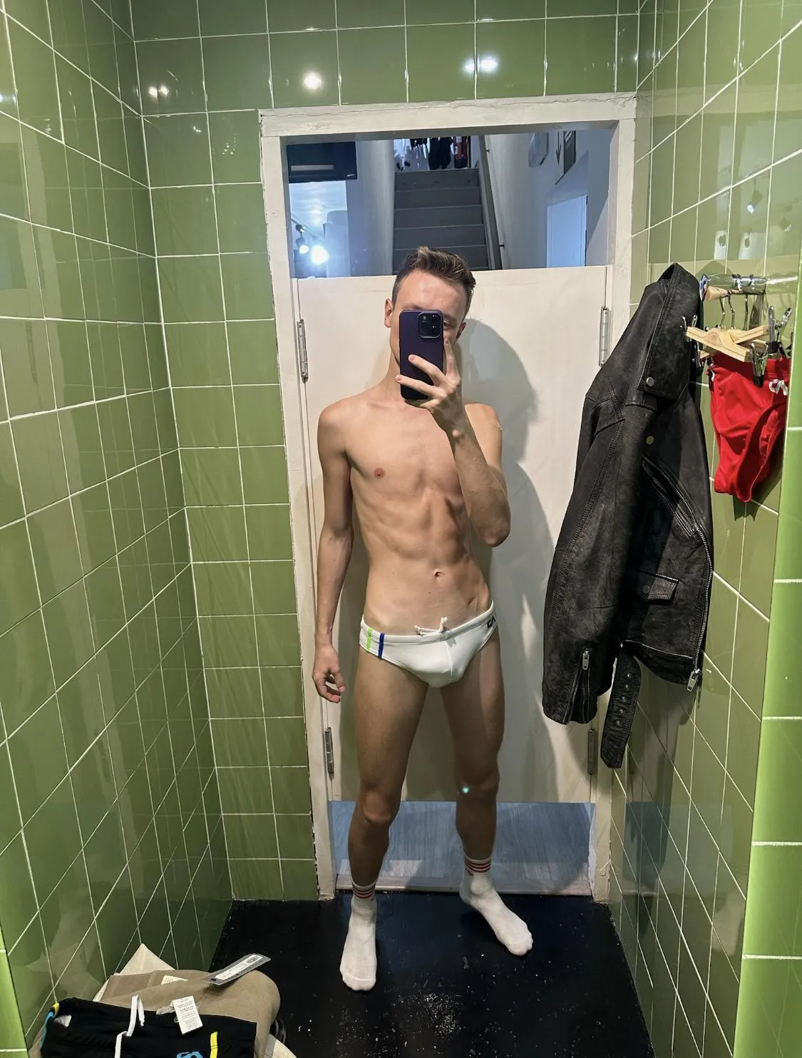 [19 age] Do they still take photos in clothing stores when they are alone?