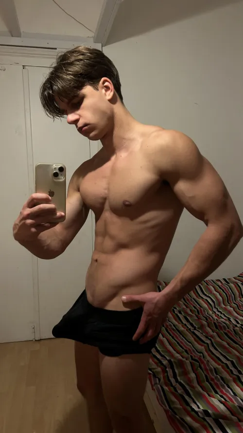 (20)Suck me before I go to the gym