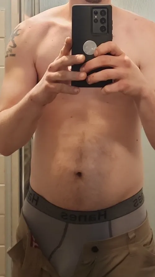 28 (m)4(f) marshalltown area let's link up and smoke a blunt comment or send me a message dont be shy!