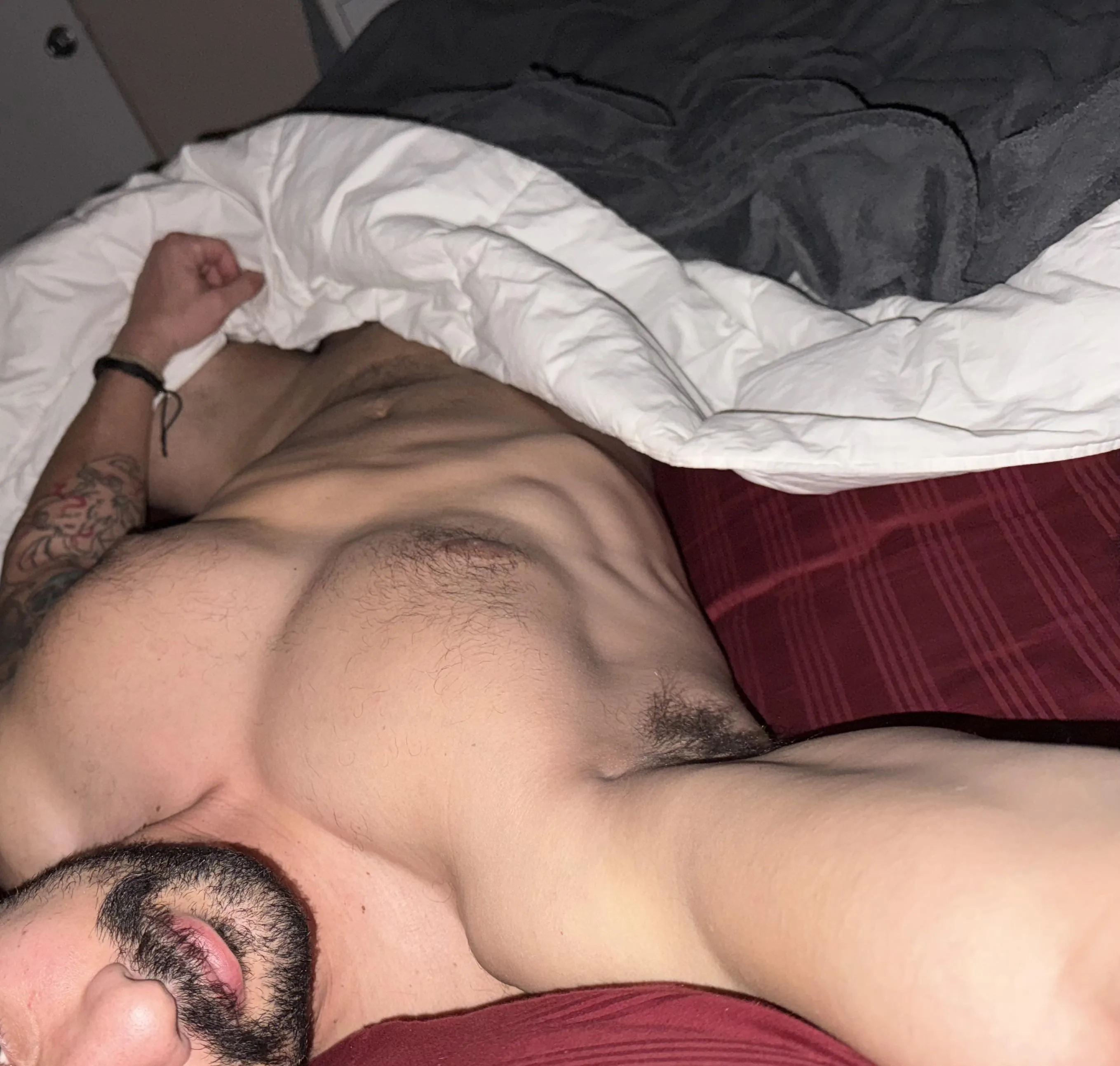 34 M4F Durham - Let’s stay in this weekend