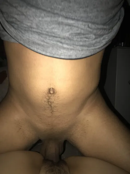 Así le entra la verga a mi mujer de 25