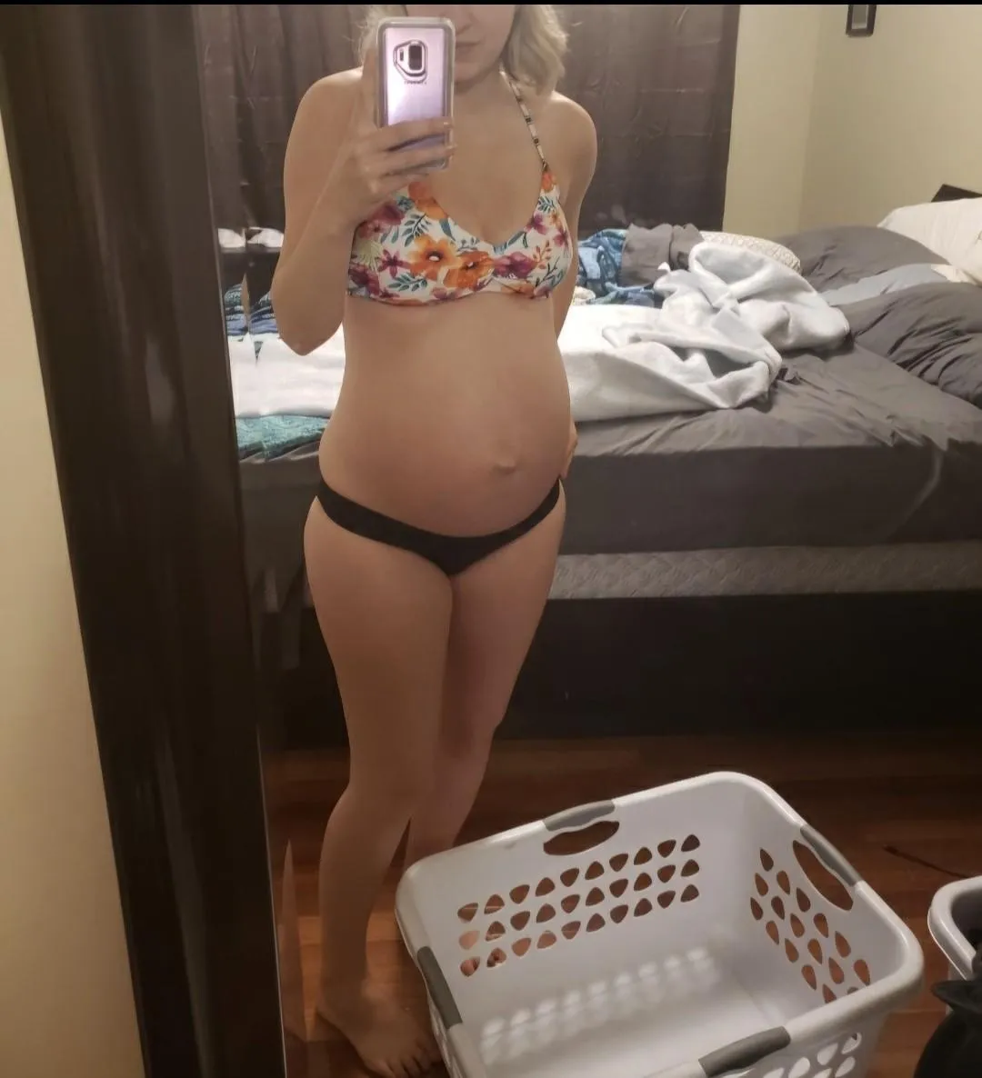Do I fit into my bikini when this pregnant?