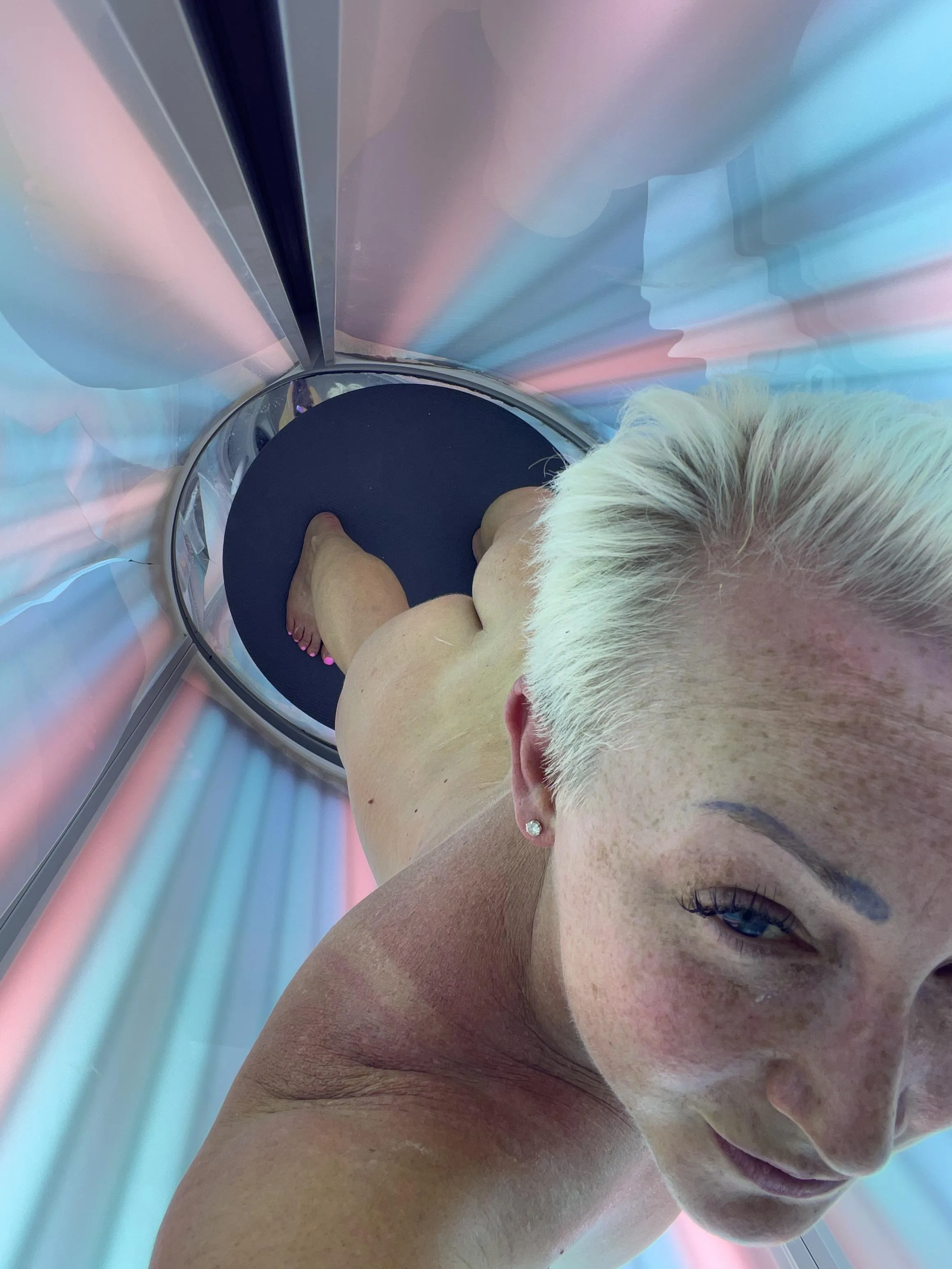 Do you like tanning bed quickies