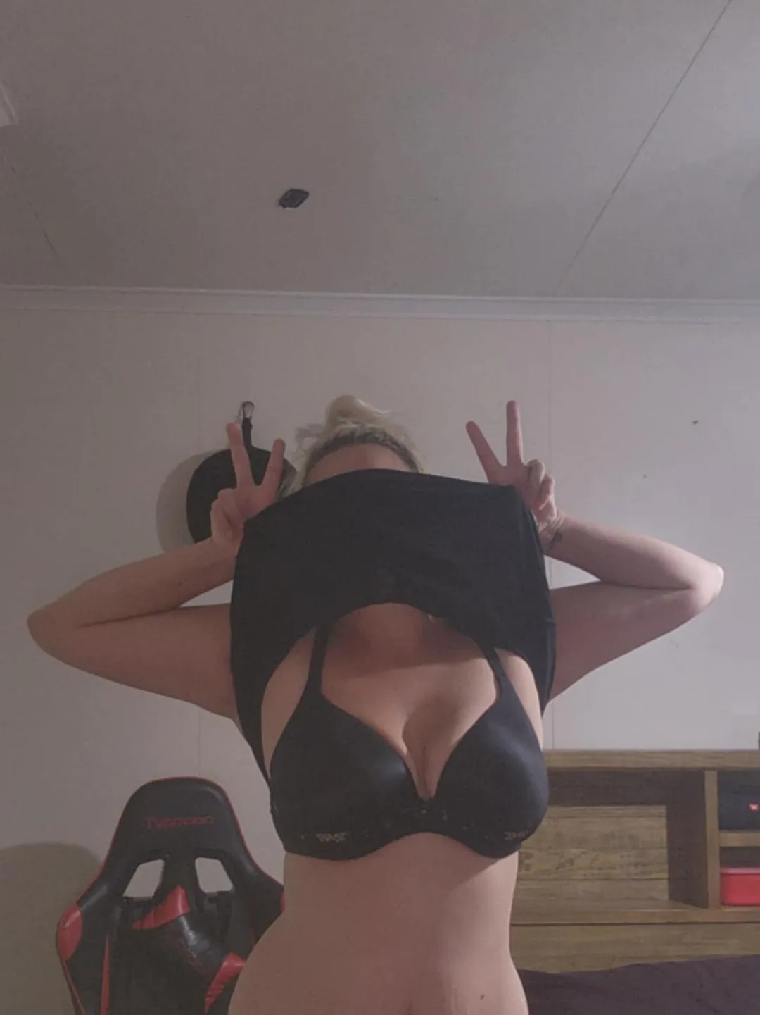 Australia days challenges for a lonely wife