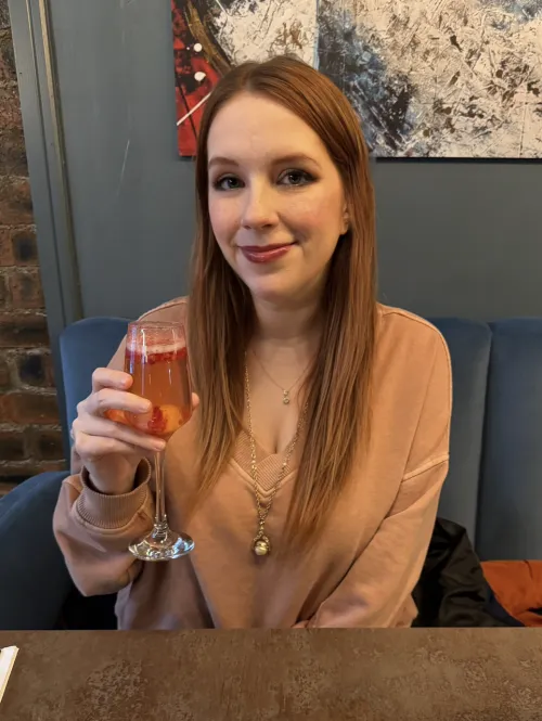 Rate this 30F just enjoying her Sunday afternoon!