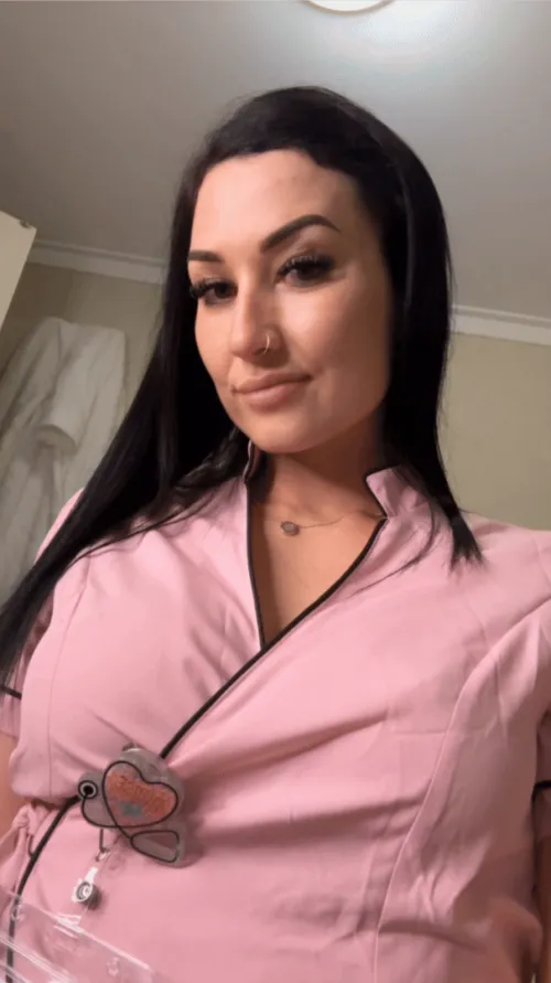 Where is the face I need to sit on again?