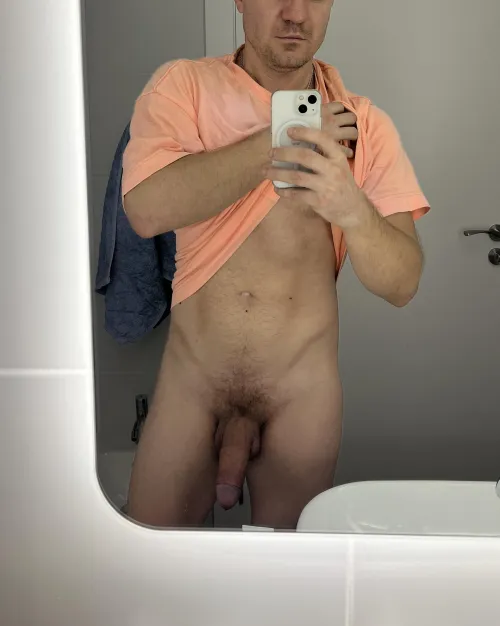 [40] Should I shave my pubic hair?