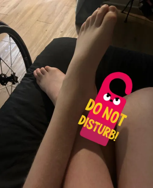 C6 SCI 25M  |  For the feet lovers