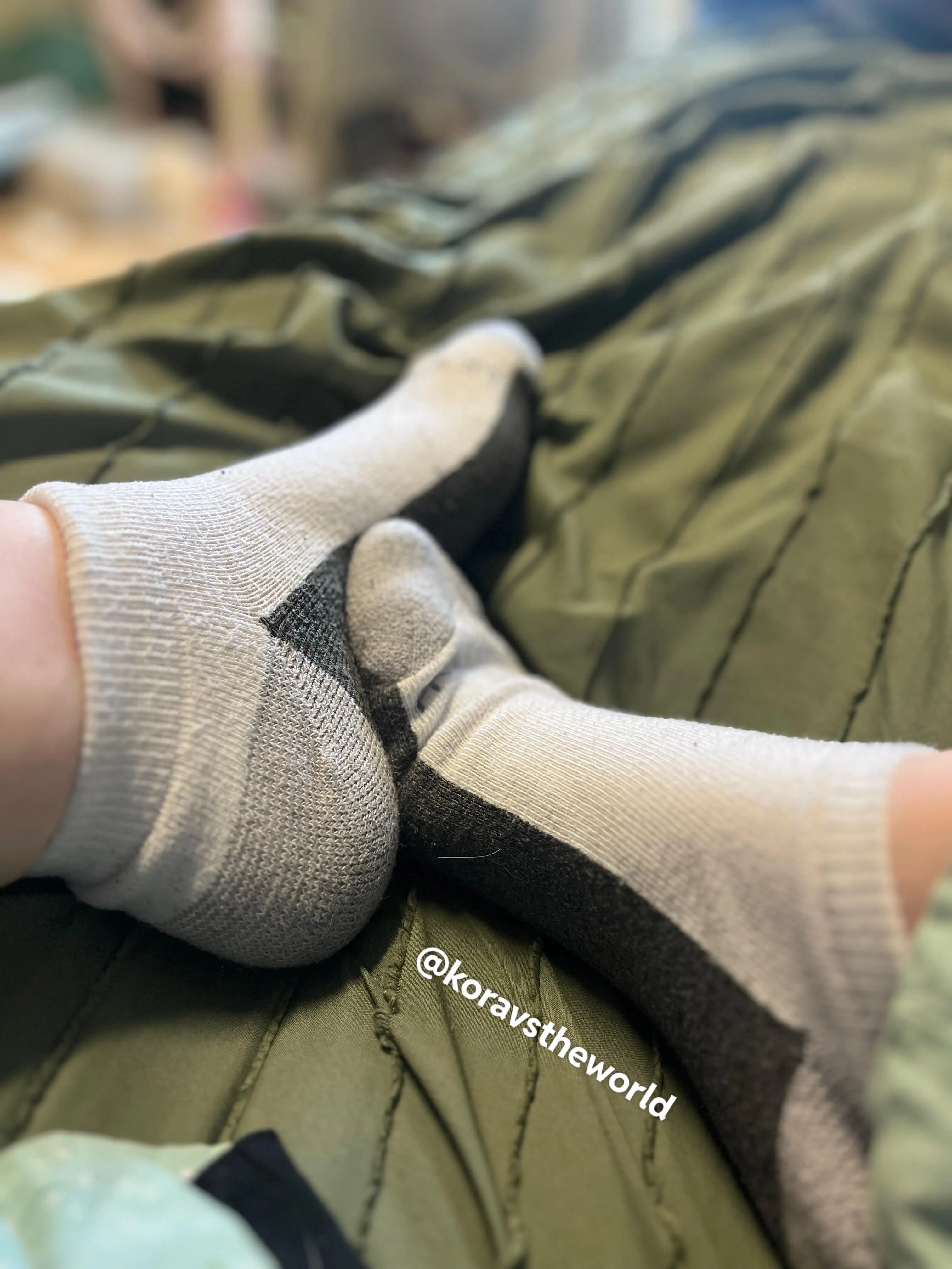 i know you love my socks. send.