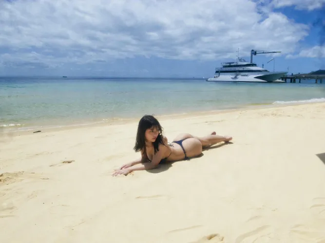 Kikuchi Hina 3rd Photobook Off-shot