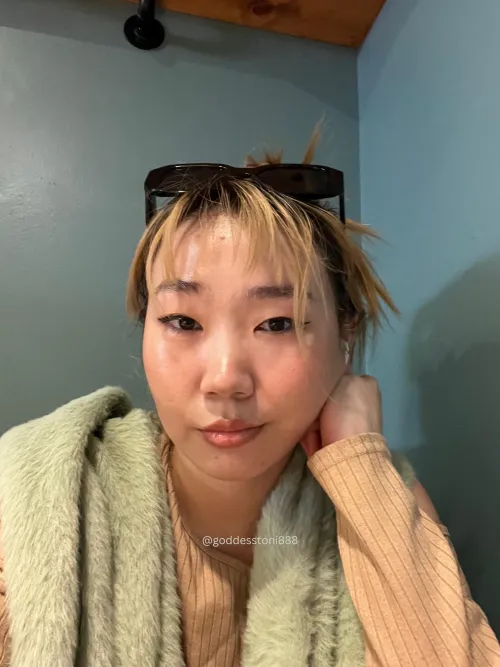 Why use your words, use your wallet to tell me you’re gooning