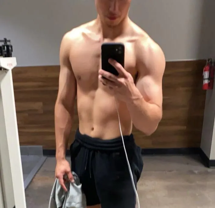 23 [M4F] Can I suck your toes tonight? Ridgewood Park