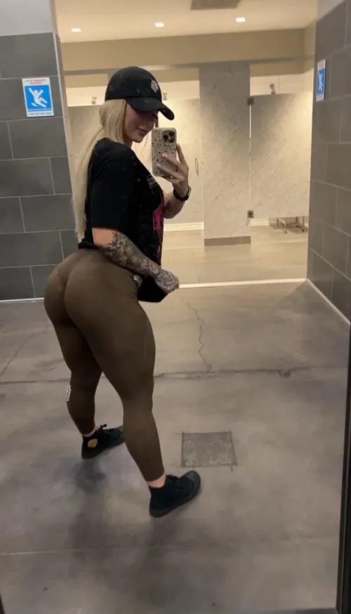 always looking good in leggings