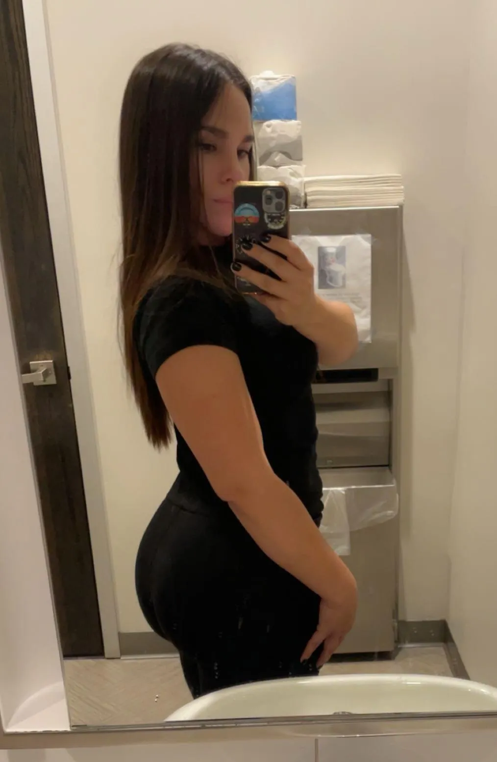 F20 plz rate my bum