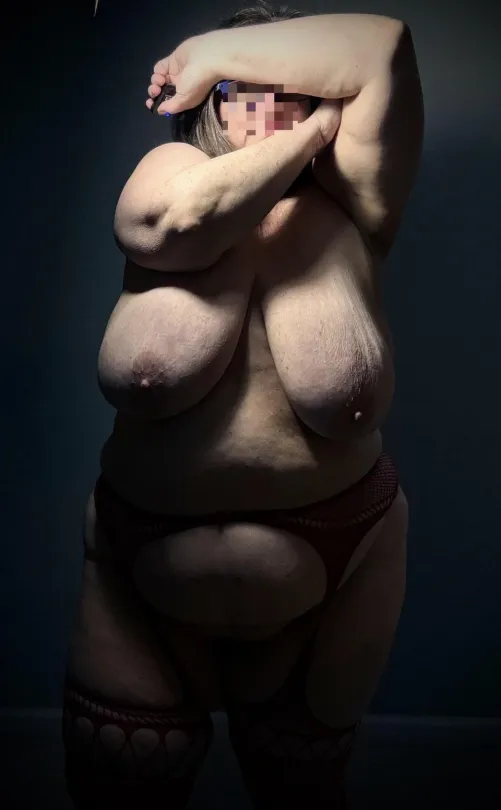 Feeling desperate, you need to satisfy me with that big cock