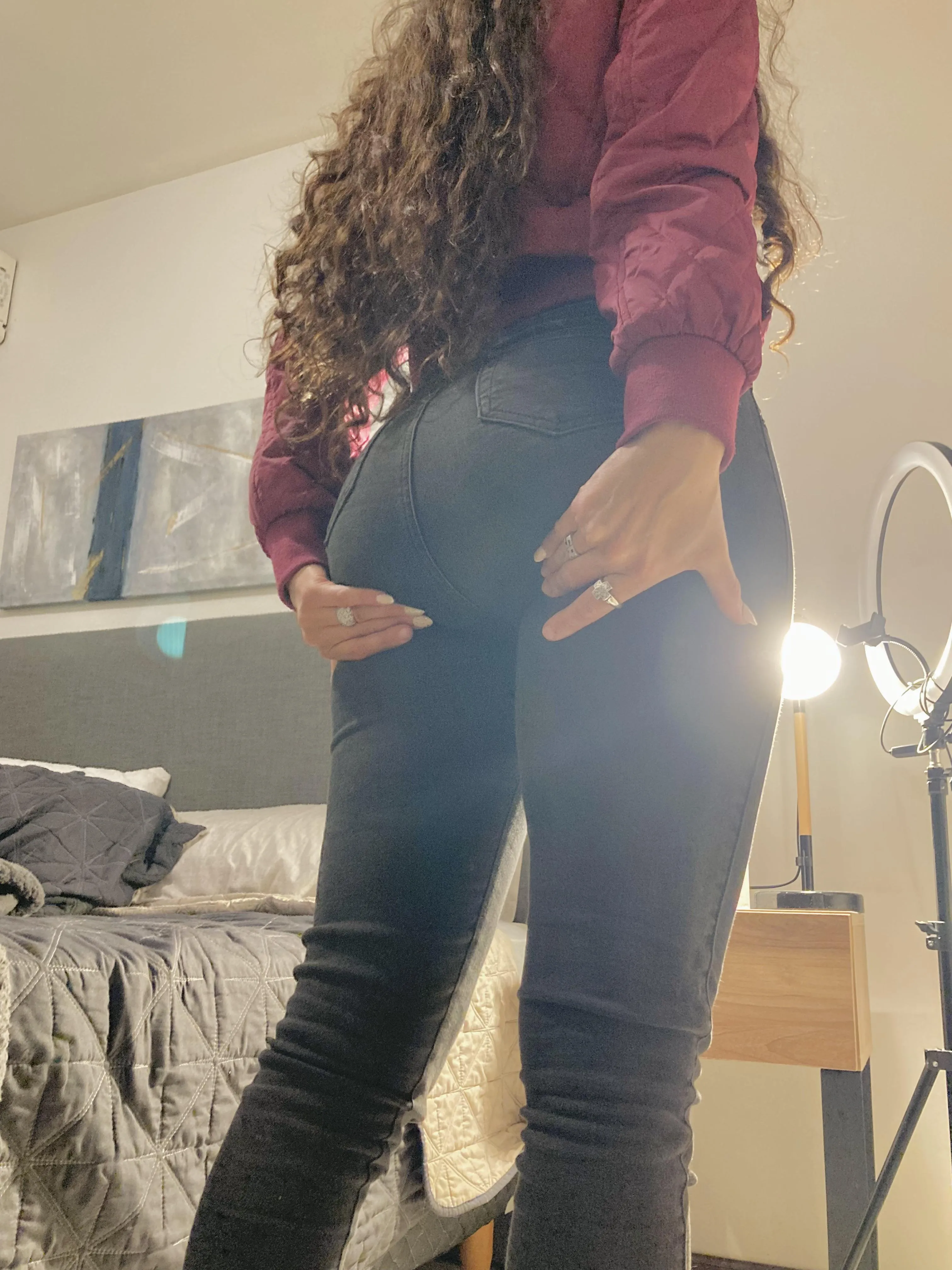 Mommy ass jeans