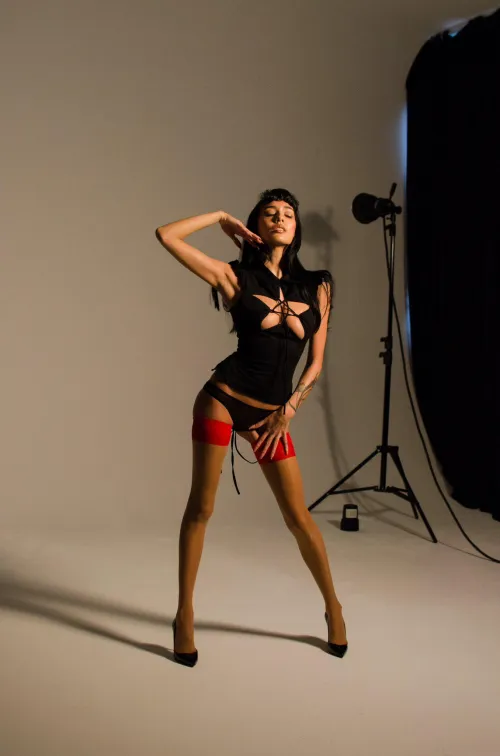 The Queen is Back [2025]