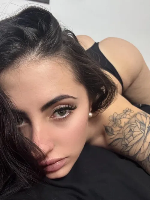 This goth ass is a total destroyer :)