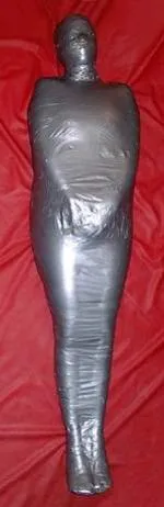 Tiffany Trans gurl in London UK - First stage - next comes the plaster of paris