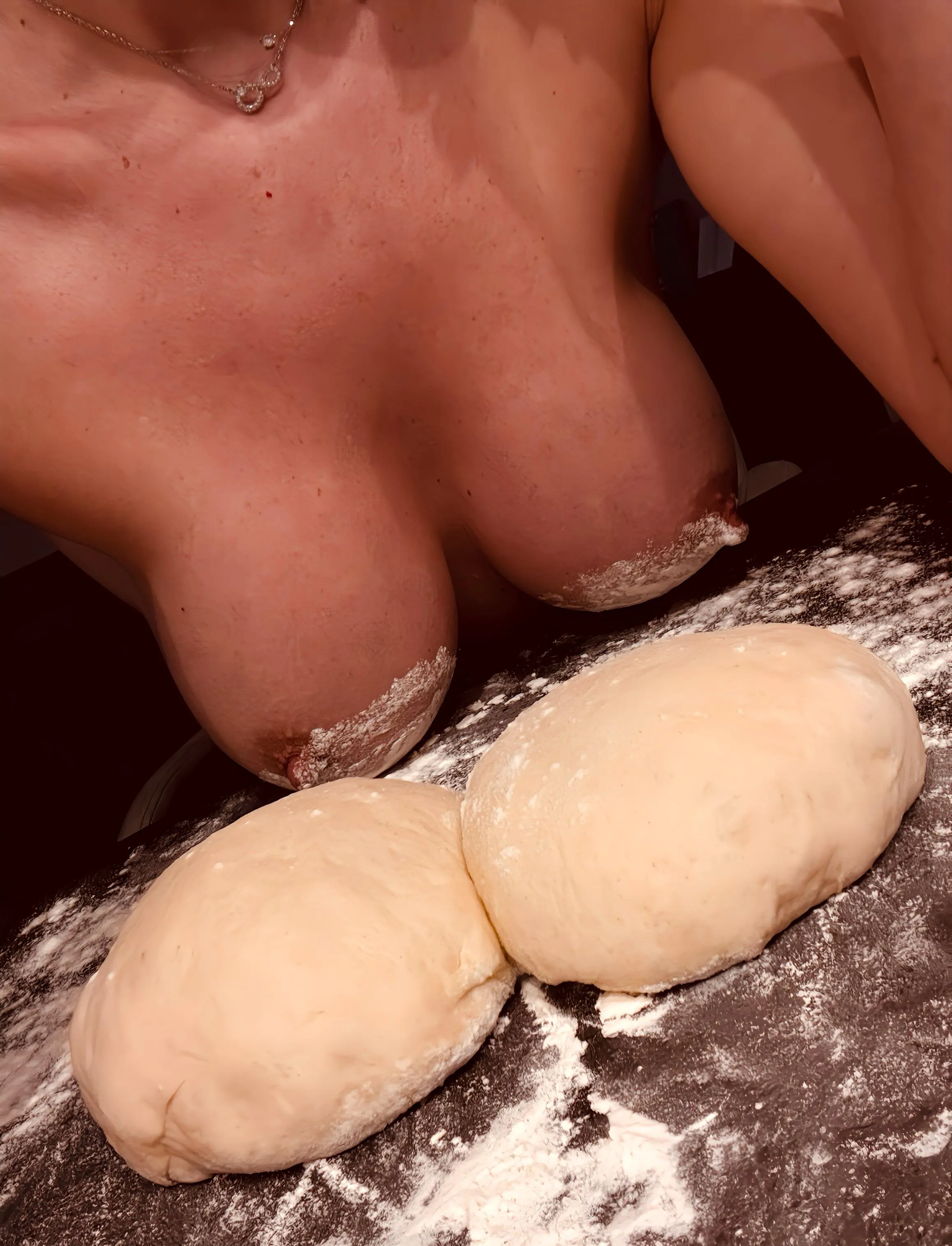 Time to shape my pizza dough [f]
