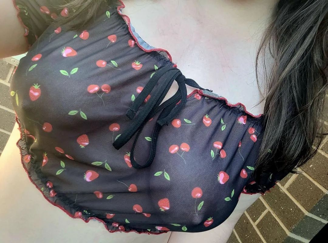 Being a slutty little tease really turns me on