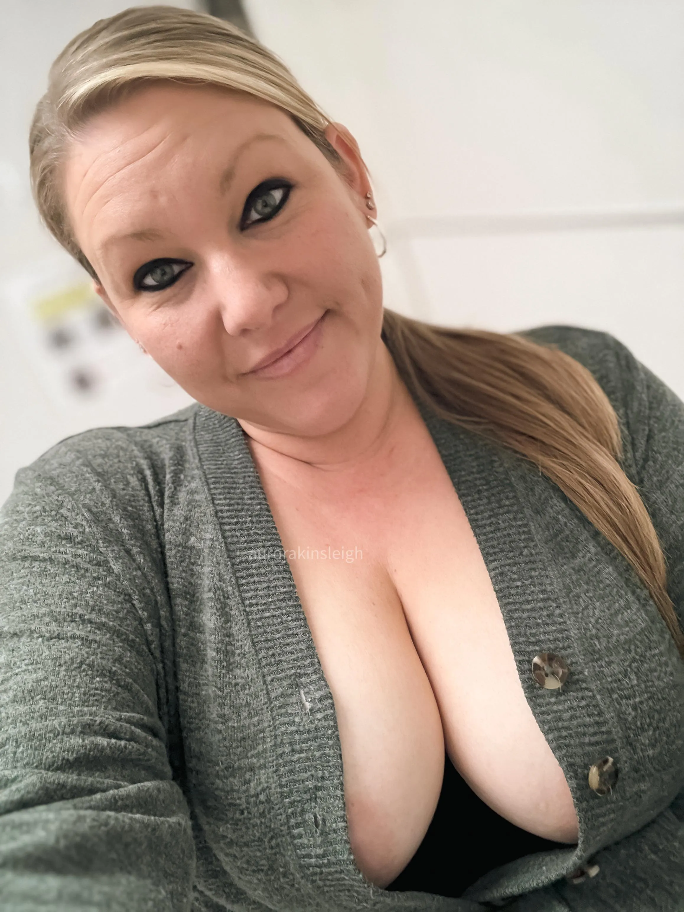 Can’t help that I’m busty