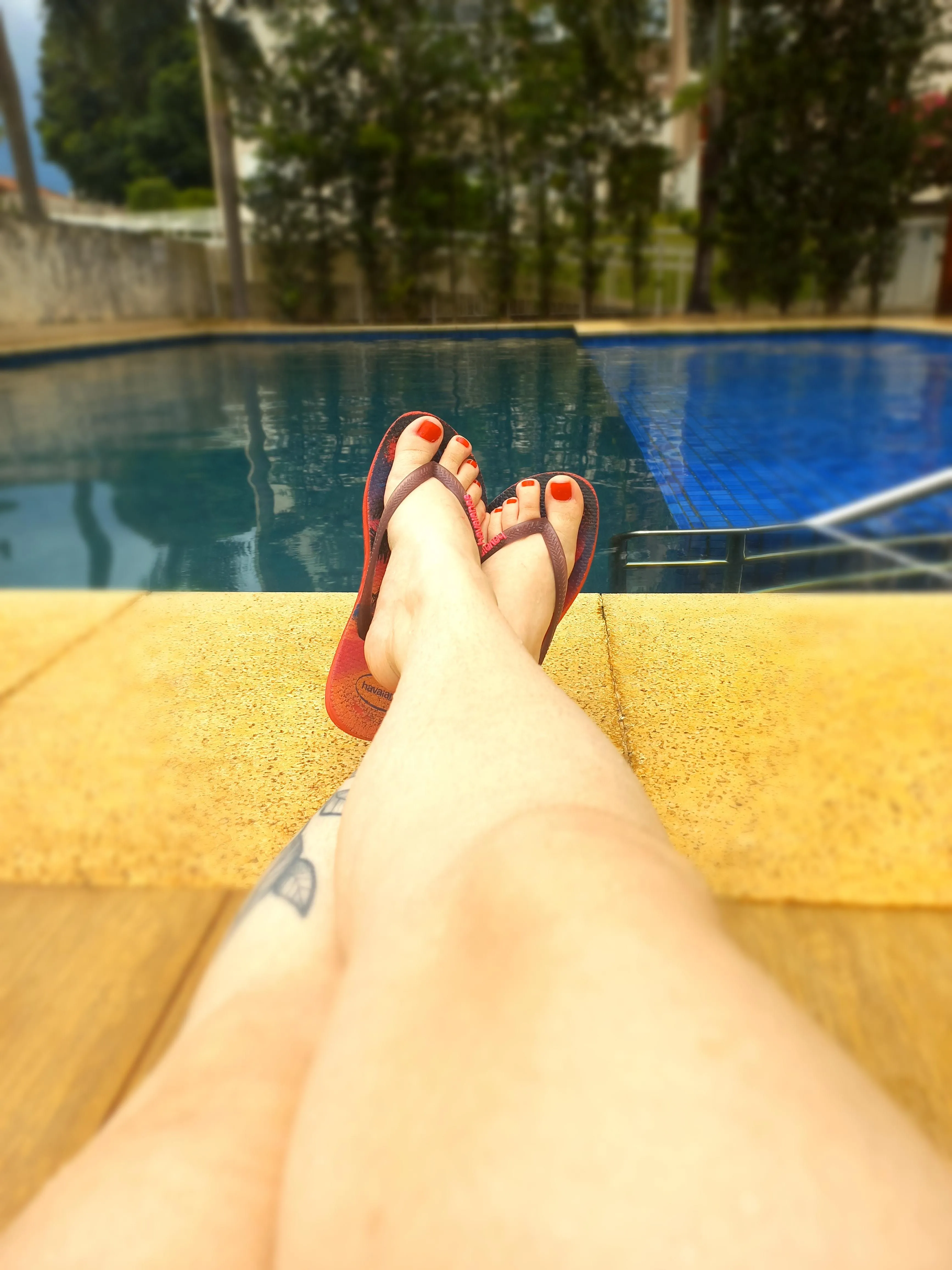 I did my nails today, what did you think? Feet size: 5.5