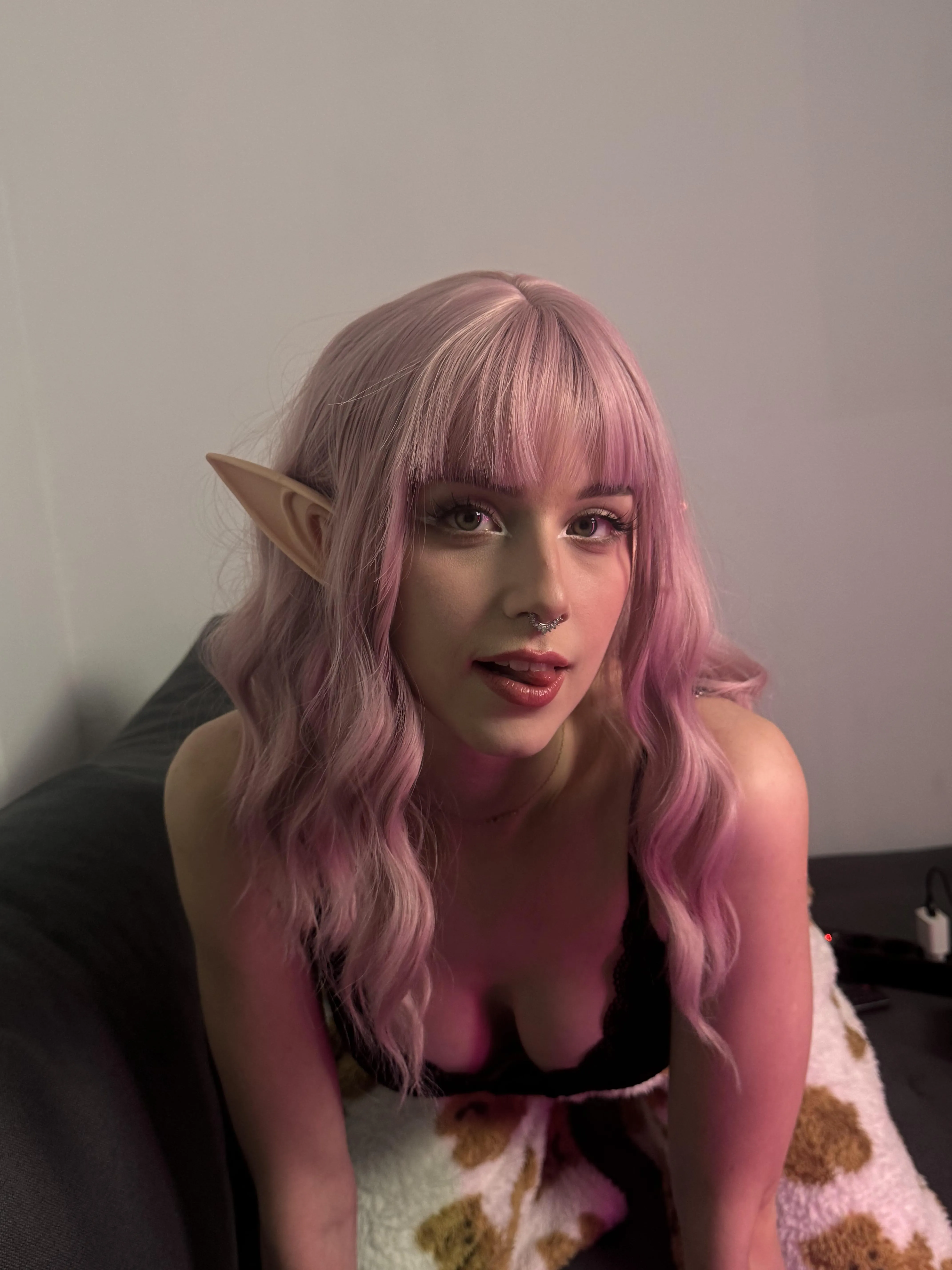 Just an elf looking for some fun