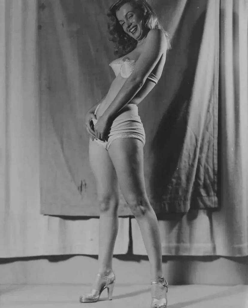 Norma Jean Mortenson AKA Norma Jean Baker AKA Marilyn Monroe • Late 1940s