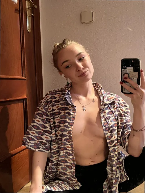 petite girls are the best when teasing