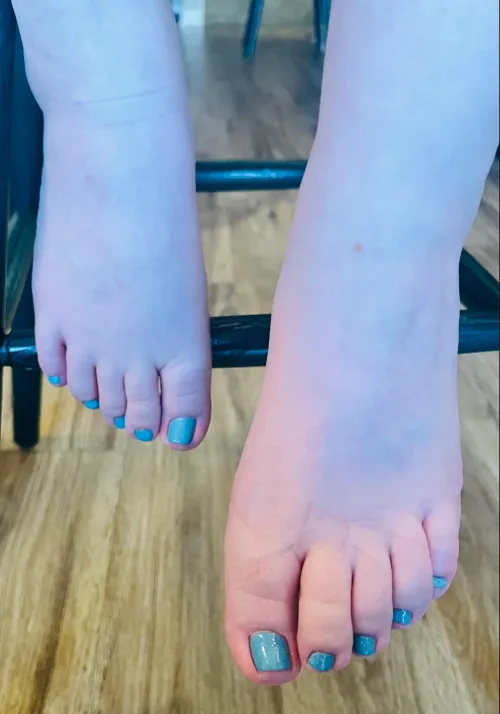 Pretty toes