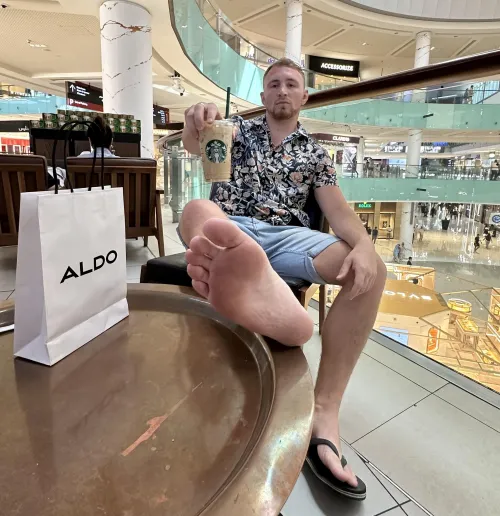 Shopping and showing off. My life is so good as a Cashmaster