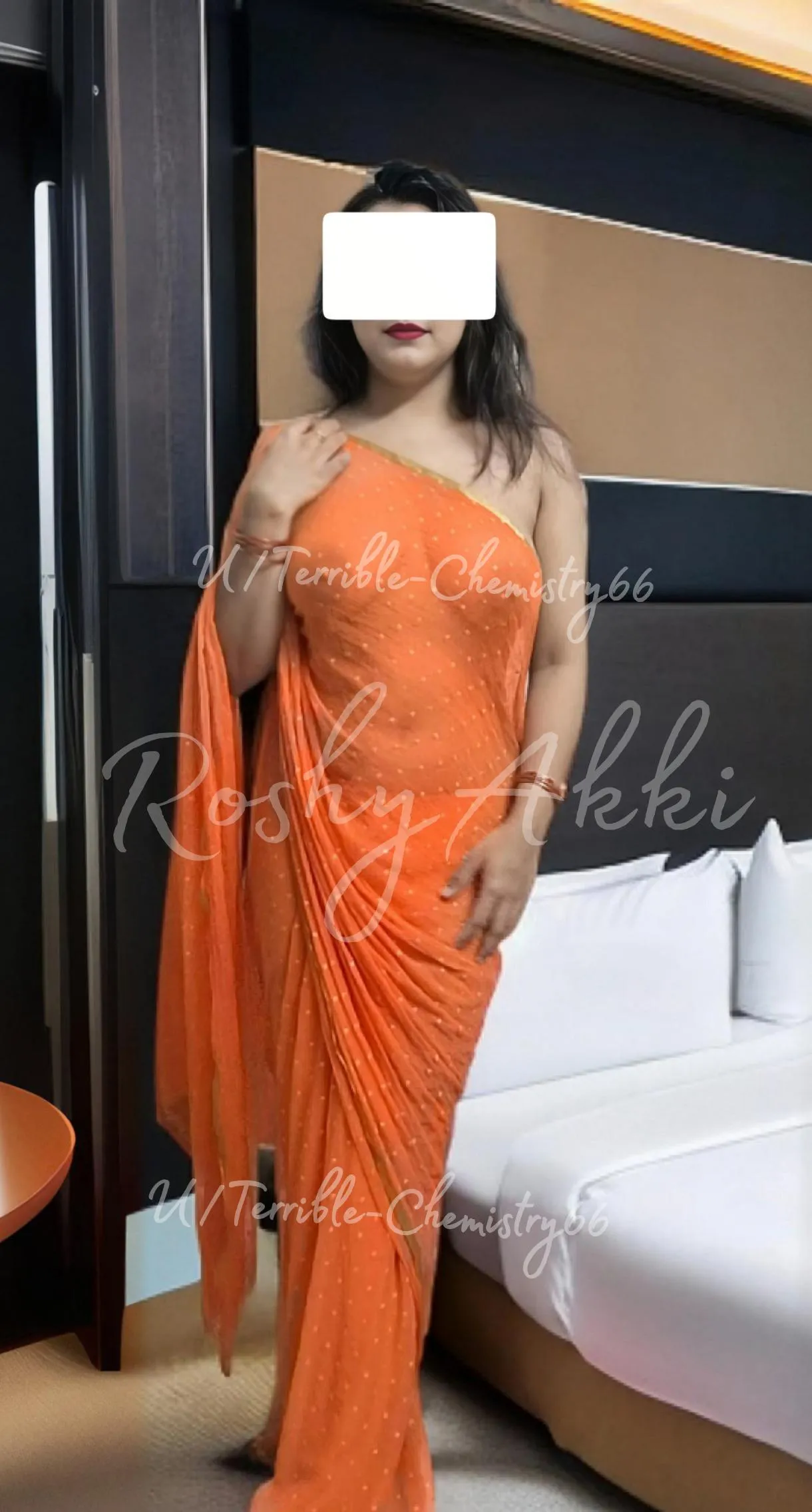 Wanna watch me stripping this off? Come to my DM....